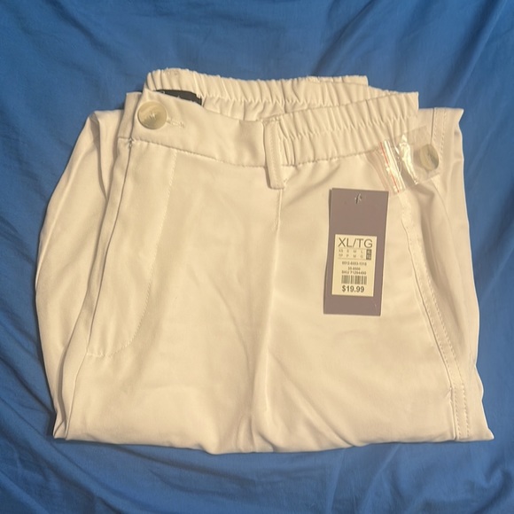 White pants - Picture 3 of 3